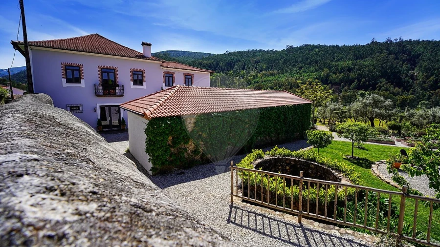 Moradia T4 para Venda em Vila Nova do Ceira