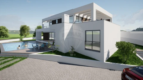 Moradia T3 para Venda em Miragaia e Marteleira