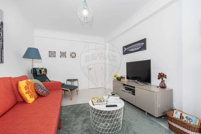 Apartamento T3 para Venda em Queluz e Belas