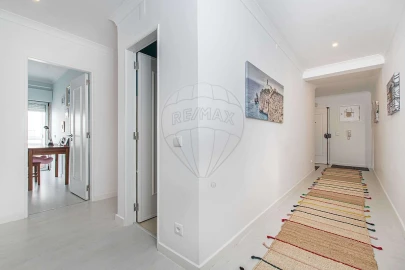 Apartamento T3 para Venda em Queluz e Belas