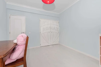 Apartamento T3 para Venda em Queluz e Belas