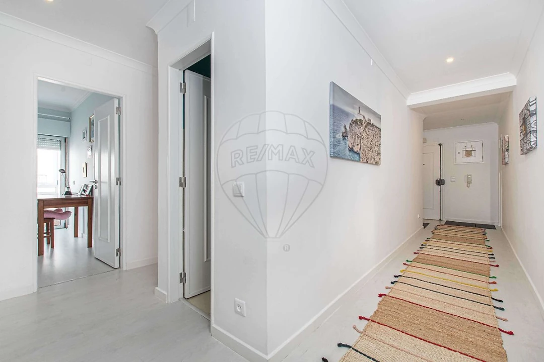 Apartamento T3 para Venda em Queluz e Belas Foto 17