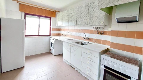 Apartamento T2 para Venda em Algueirão-Mem Martins