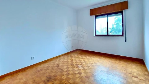 Apartamento T2 para Venda em Algueirão-Mem Martins