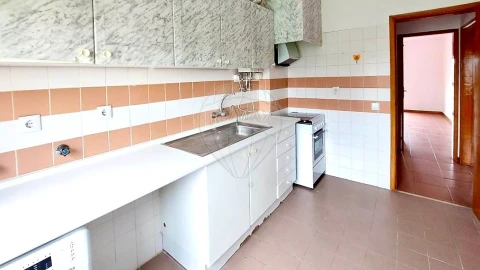 Apartamento T2 para Venda em Algueirão-Mem Martins