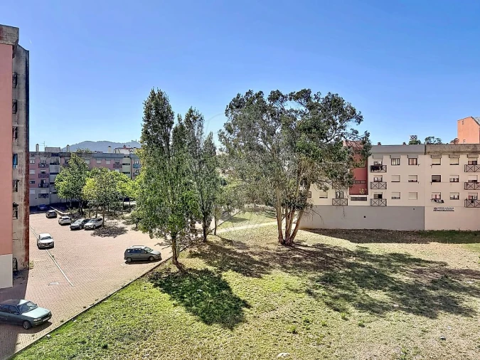 Apartamento T2 para Venda em Algueirão-Mem Martins Foto 8