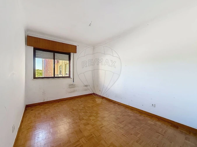 Apartamento T2 para Venda em Algueirão-Mem Martins Foto 6