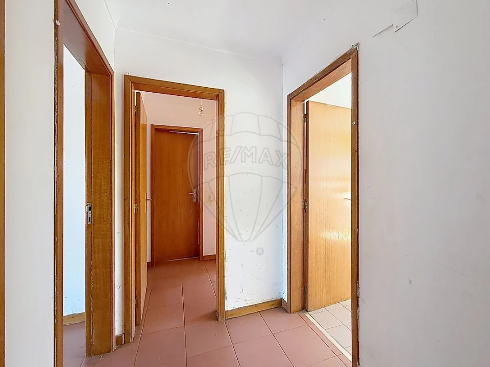 Apartamento T2 para Venda em Algueirão-Mem Martins Foto 9
