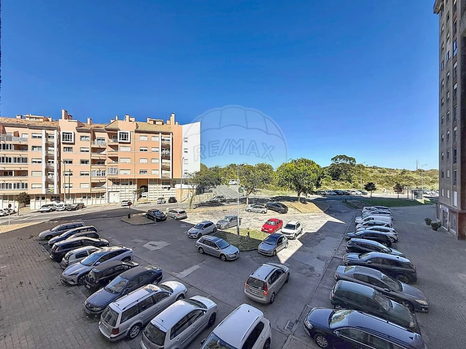 Apartamento T2 para Venda em Algueirão-Mem Martins Foto 3
