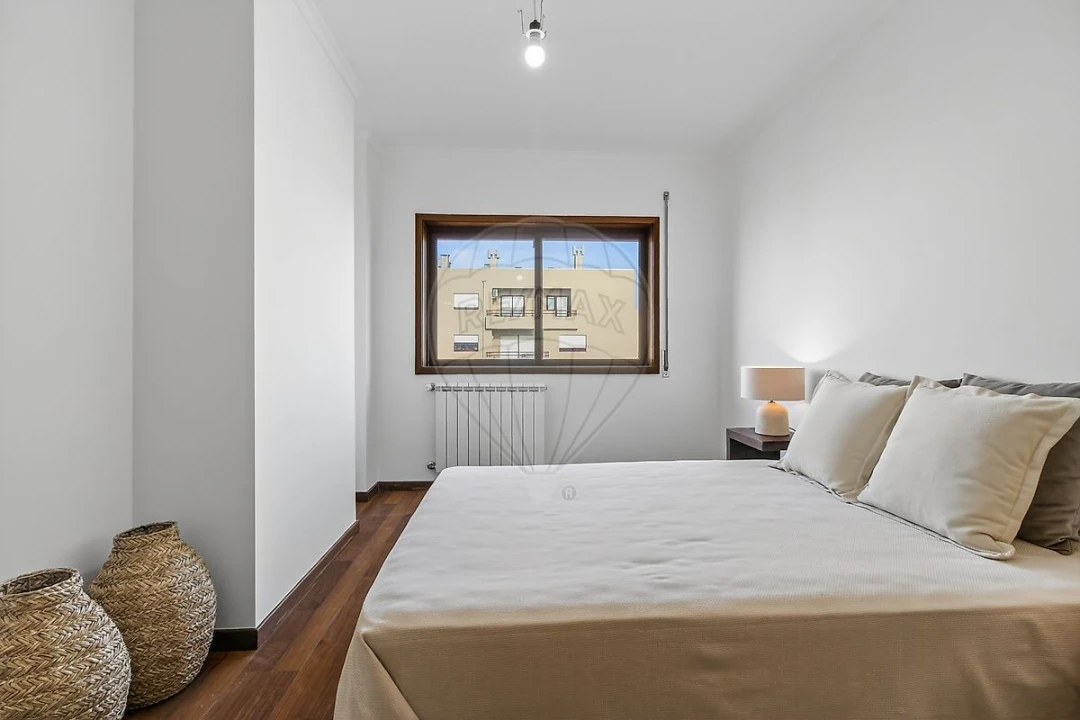 Apartamento T1 para Venda em São Felix da Marinha Foto 3