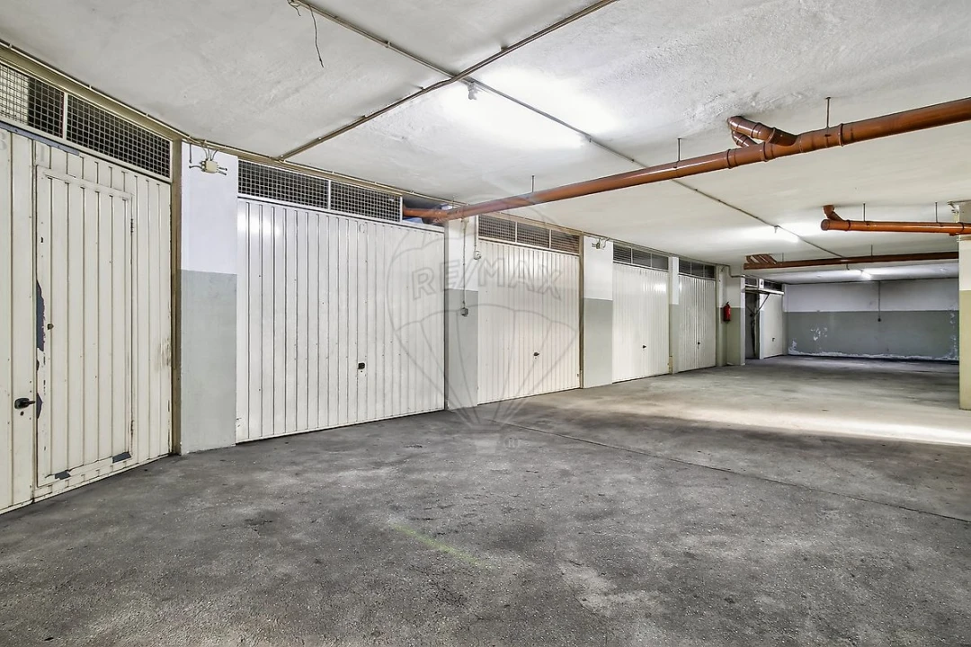 Apartamento T1 para Venda em São Felix da Marinha Foto 16