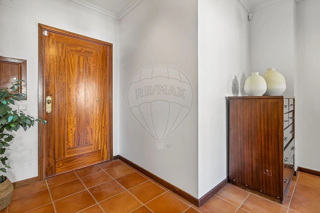 Apartamento T1 para Venda em São Felix da Marinha Foto 6