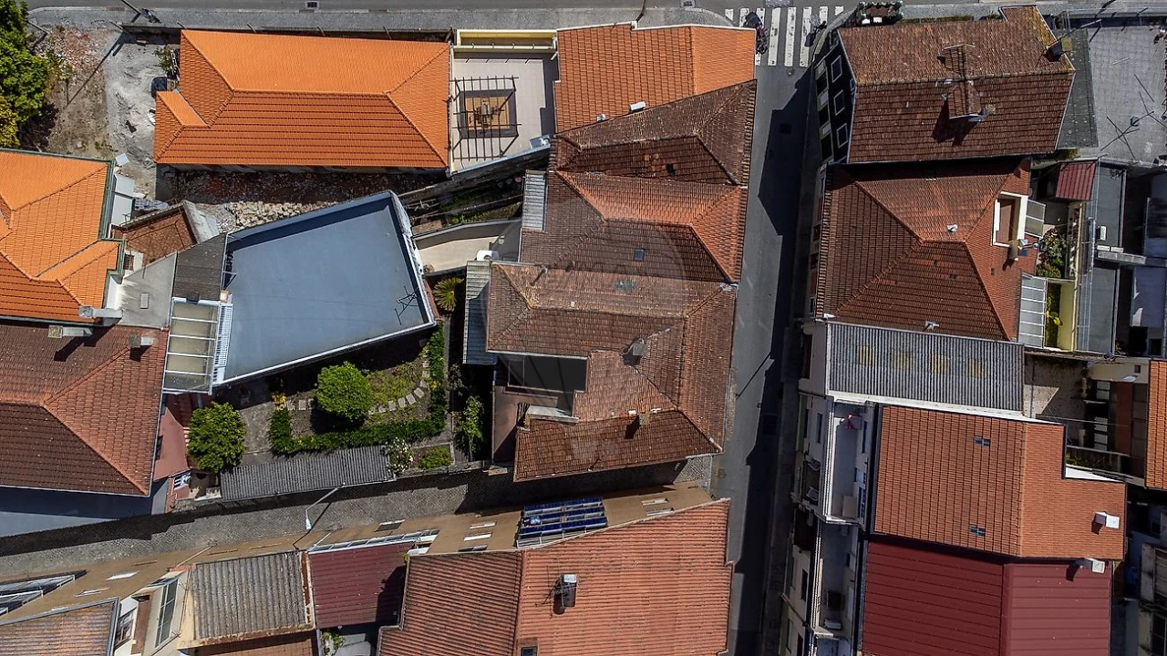 Prédio para Venda em Santa Marinha e São Pedro da Afurada Foto 10