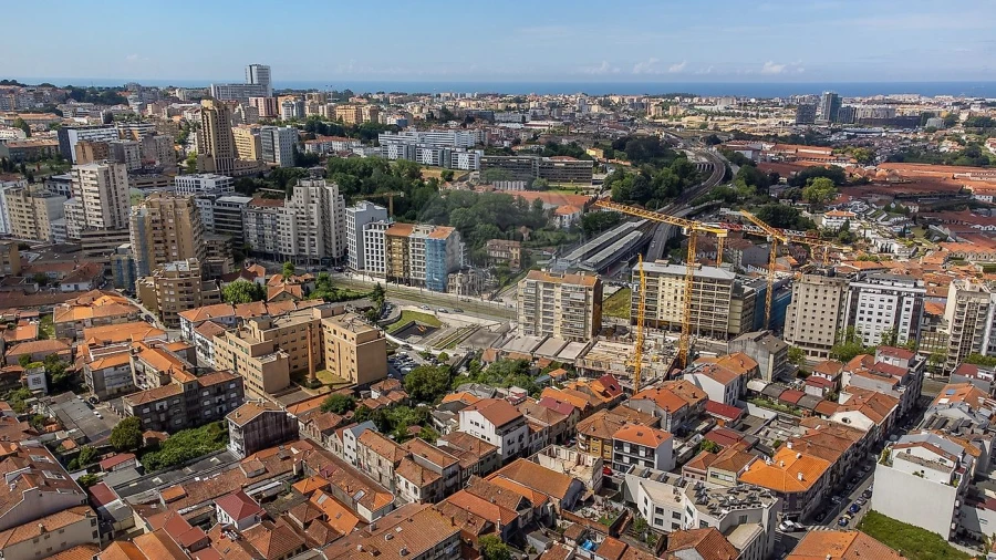 Prédio para Venda em Santa Marinha e São Pedro da Afurada Foto 23