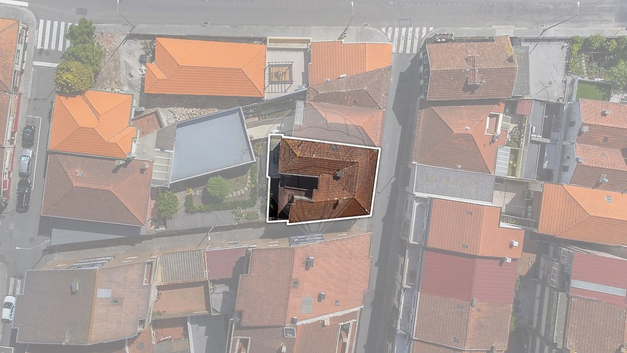 Prédio para Venda em Santa Marinha e São Pedro da Afurada Foto 25