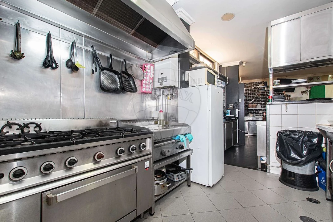 Loja para Venda em Póvoa de Santa Iria e Forte da Casa Foto 15