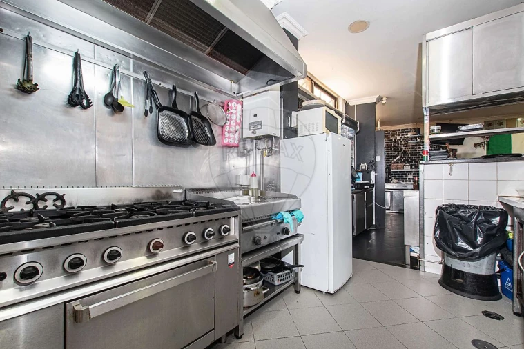 Loja para Venda em Póvoa de Santa Iria e Forte da Casa Foto 15