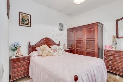 Moradia T2 para Venda em Almargem do Bispo, Pêro Pinheiro e Montelavar