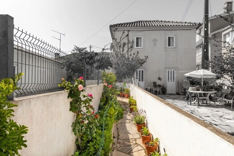 Moradia T2 para Venda em Almargem do Bispo, Pêro Pinheiro e Montelavar Foto 14