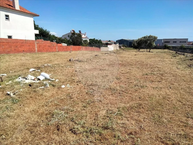 Terreno para Venda em Rio de Mouro Foto 2