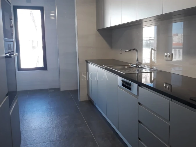Apartamento T3 para Venda em Cedofeita, Santo Ildefonso, Sé, Miragaia, São Nicolau e Vitória Foto 5