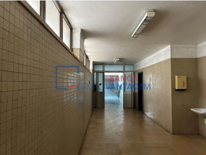 Armazém para Venda em Alfragide Foto 5