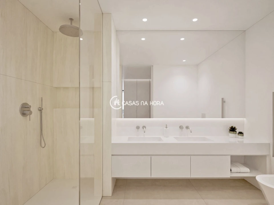 Moradia T4 para Venda em Lagos (São Sebastião e Santa Maria) Foto 12