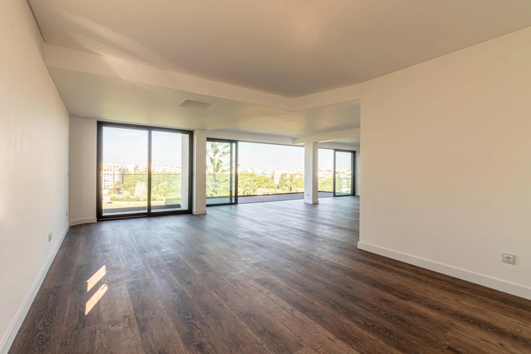 Moradia T7 para Venda em União das Freguesias de Setúbal Foto 9