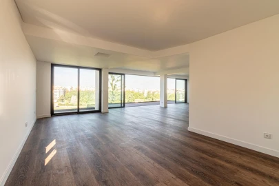 Moradia T7 para Venda em União das Freguesias de Setúbal