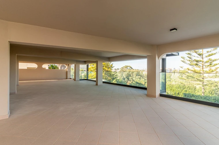 Moradia T7 para Venda em União das Freguesias de Setúbal Foto 46