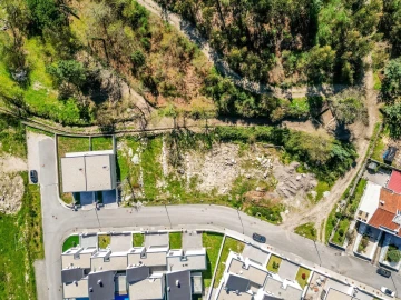 Moradia T3 para Venda em Lanhoso