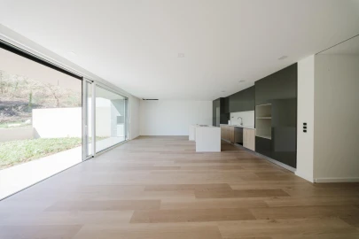 Moradia T3 para Venda em Lanhoso