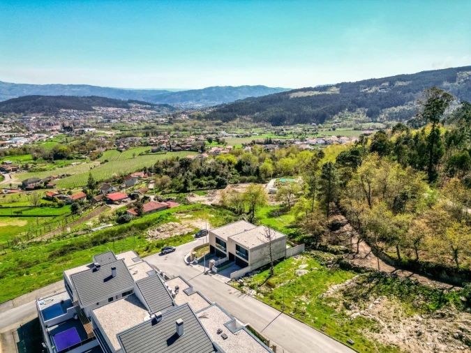 Moradia T3 para Venda em Lanhoso Foto 34