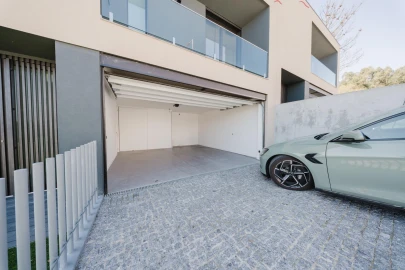 Moradia T3 para Venda em Lanhoso