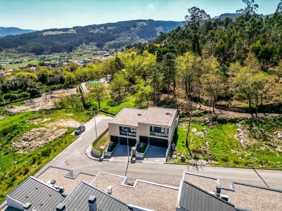 Moradia T3 para Venda em Lanhoso Foto 27