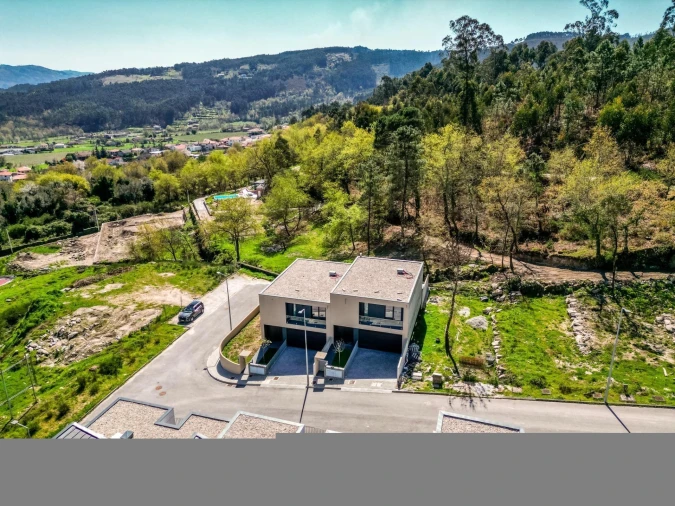 Moradia T3 para Venda em Lanhoso Foto 27