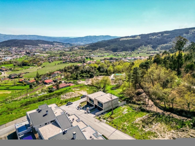 Moradia T3 para Venda em Lanhoso Foto 34