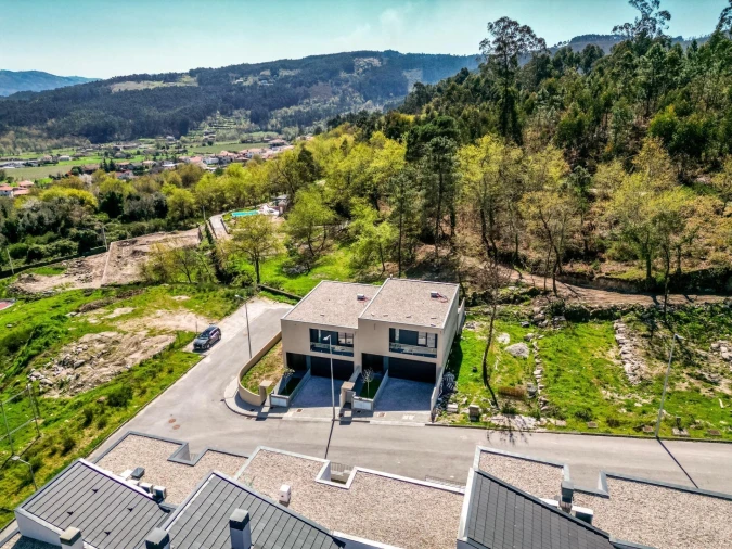 Moradia T3 para Venda em Lanhoso Foto 27