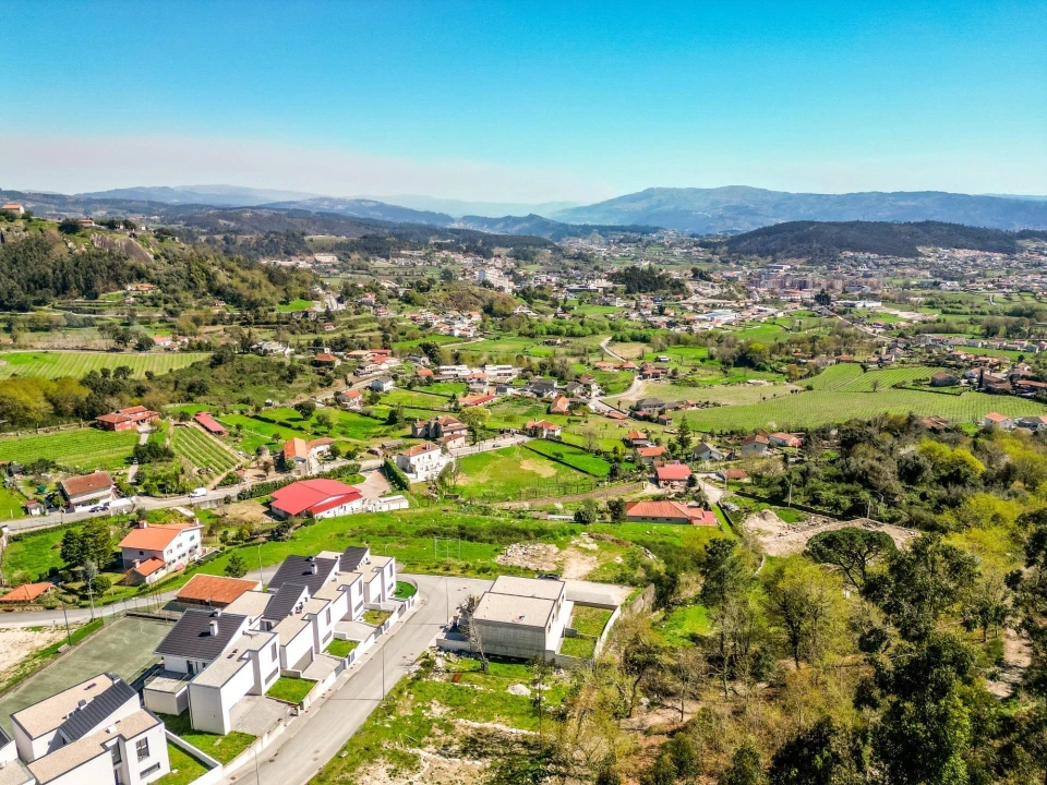 Moradia T3 para Venda em Lanhoso Foto 31