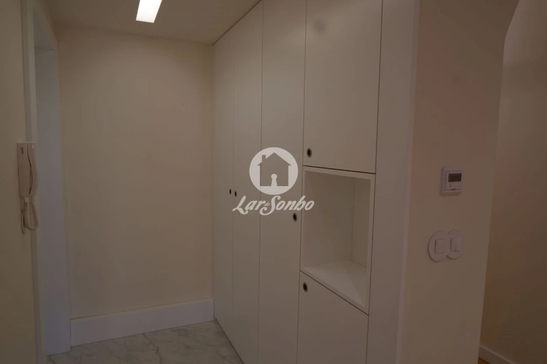 Apartamento T3 para Venda em Lordelo do Ouro e Massarelos Foto 9