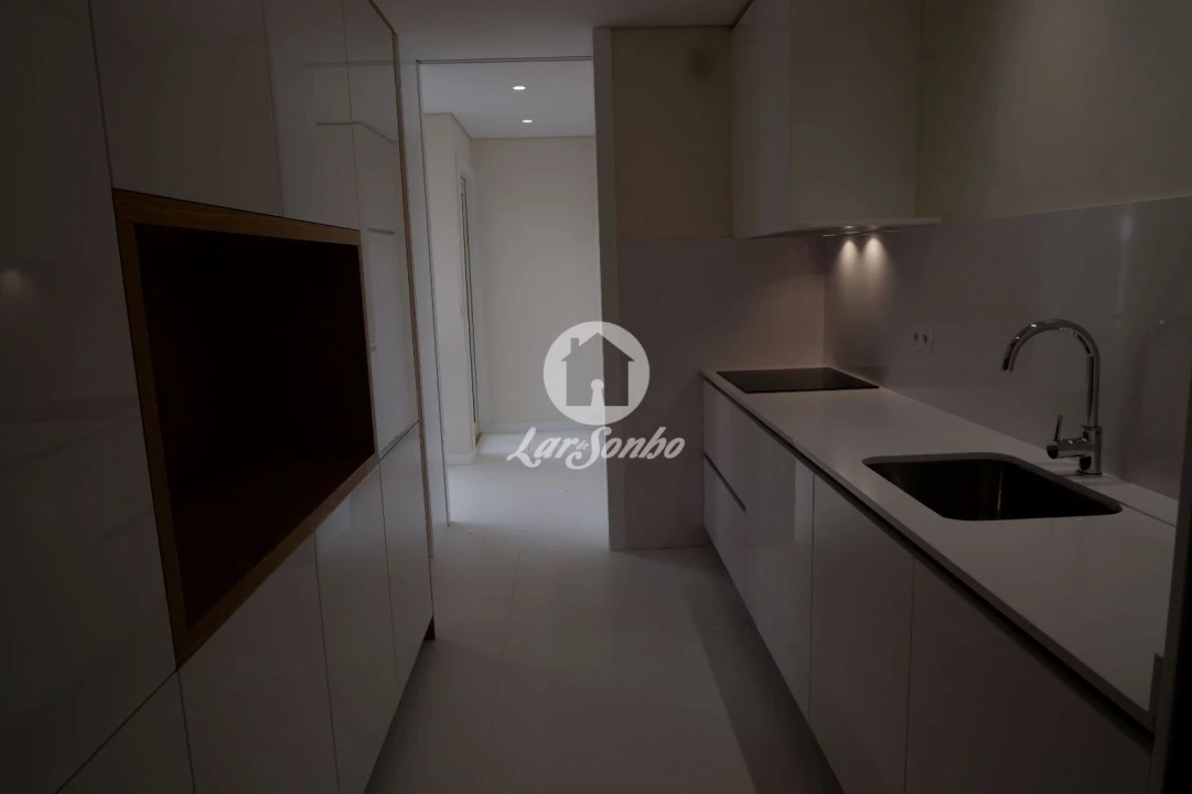 Apartamento T3 para Venda em Lordelo do Ouro e Massarelos Foto 24