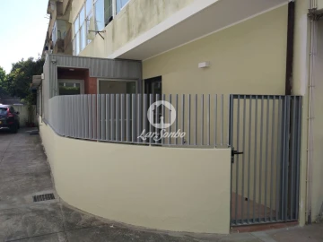 Apartamento T3 para Venda em Lordelo do Ouro e Massarelos
