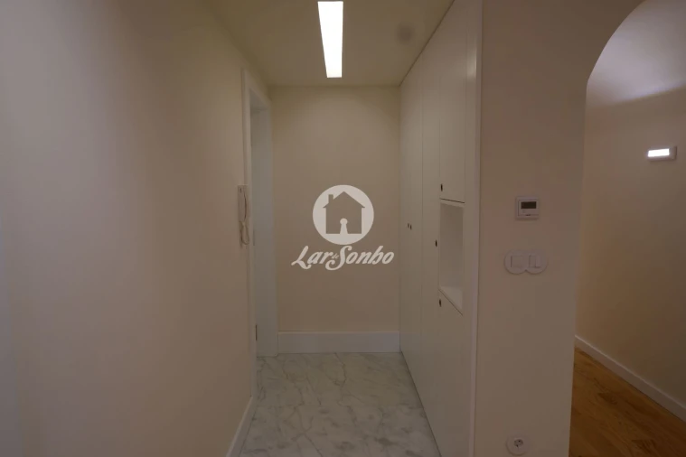 Apartamento T3 para Venda em Lordelo do Ouro e Massarelos Foto 8