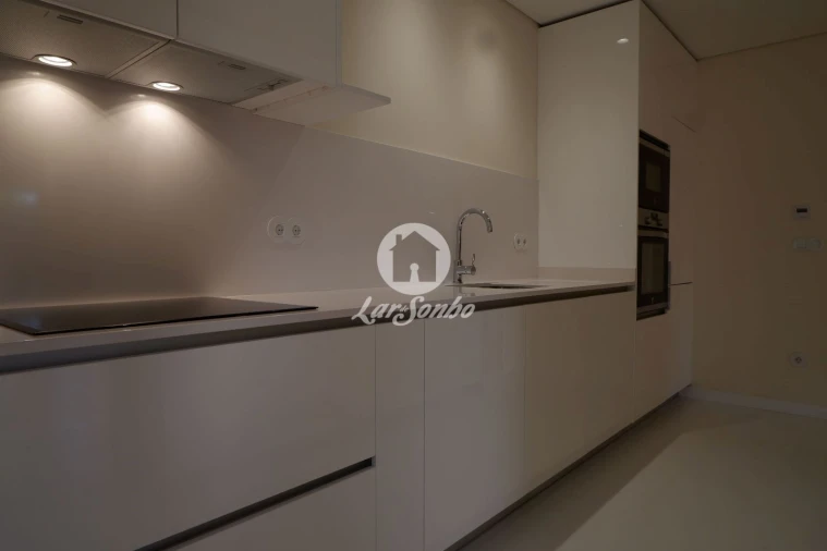 Apartamento T3 para Venda em Lordelo do Ouro e Massarelos Foto 23