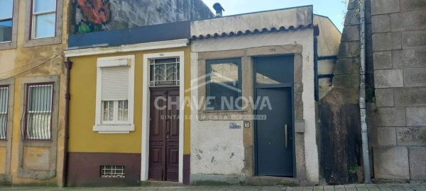 Moradia T1 para Venda em Cedofeita, Santo Ildefonso, Sé, Miragaia, São Nicolau e Vitória