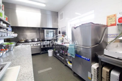 Negócio para Venda em Vermoim