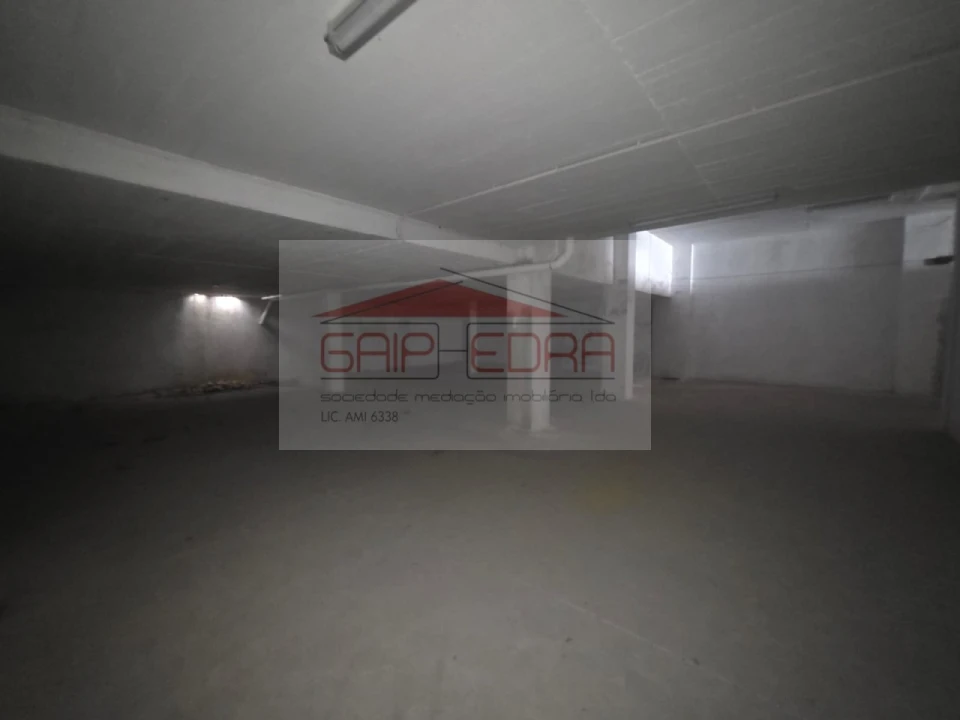 Loja para Venda em Azambuja Foto 8