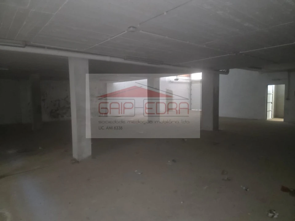 Loja para Venda em Azambuja Foto 9