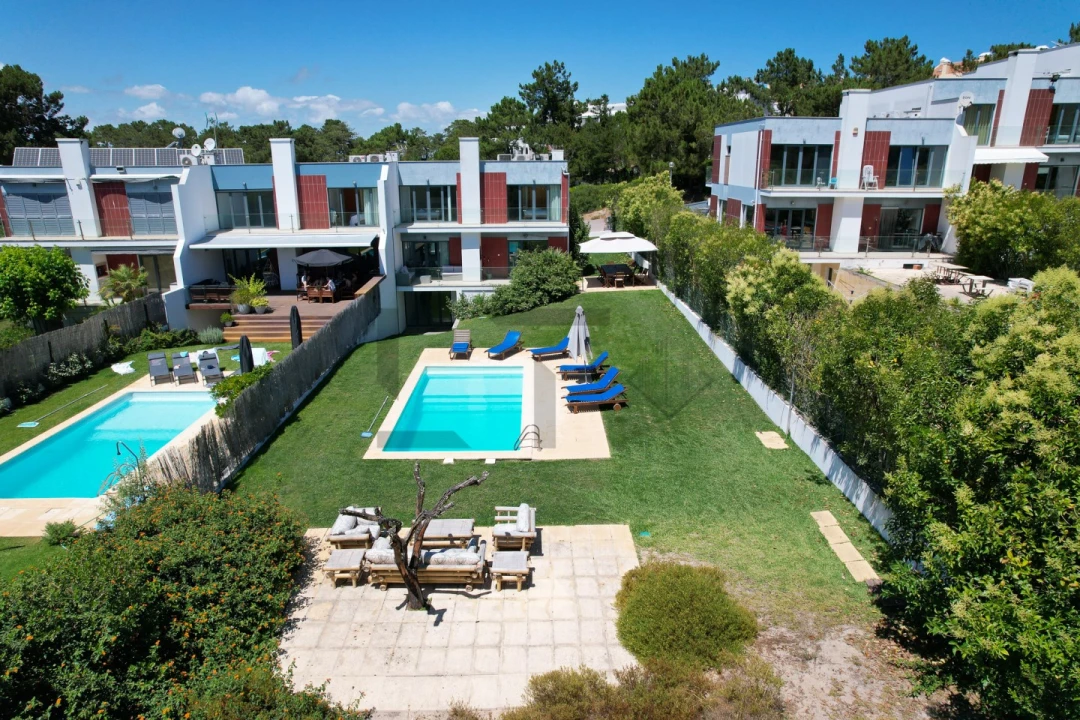 Moradia T5 para Venda em Carvalhal Foto 1