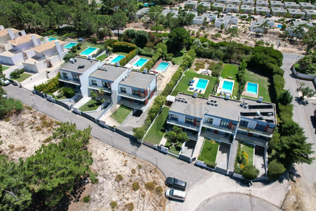 Moradia T5 para Venda em Carvalhal Foto 5